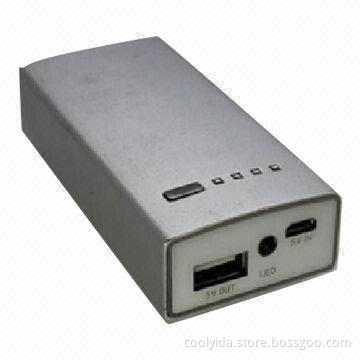 Power Bank with 4,400mAh Capacity, Sized 93 x 46 x 22mm